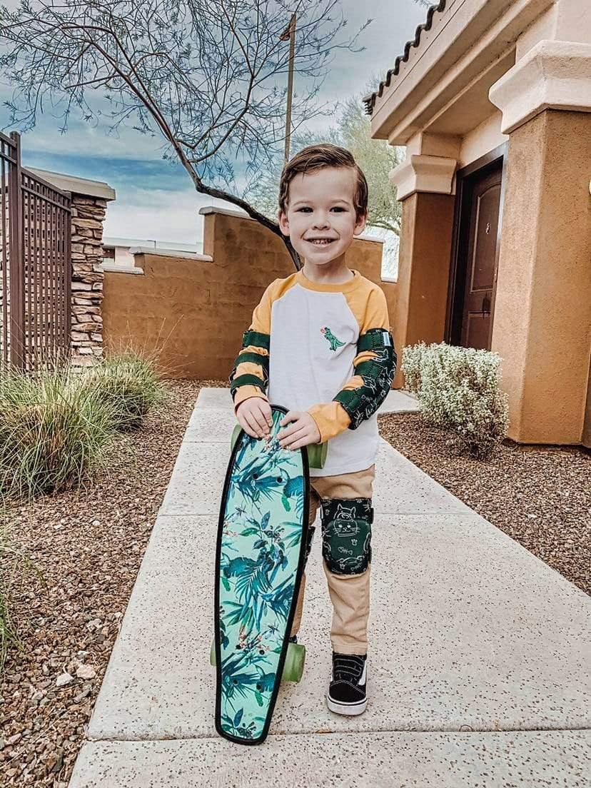 [1st Gen.] Innovative Soft Kids Elbow and Knee Pads with Bike Gloves (Dogs & Cats) - Image 5