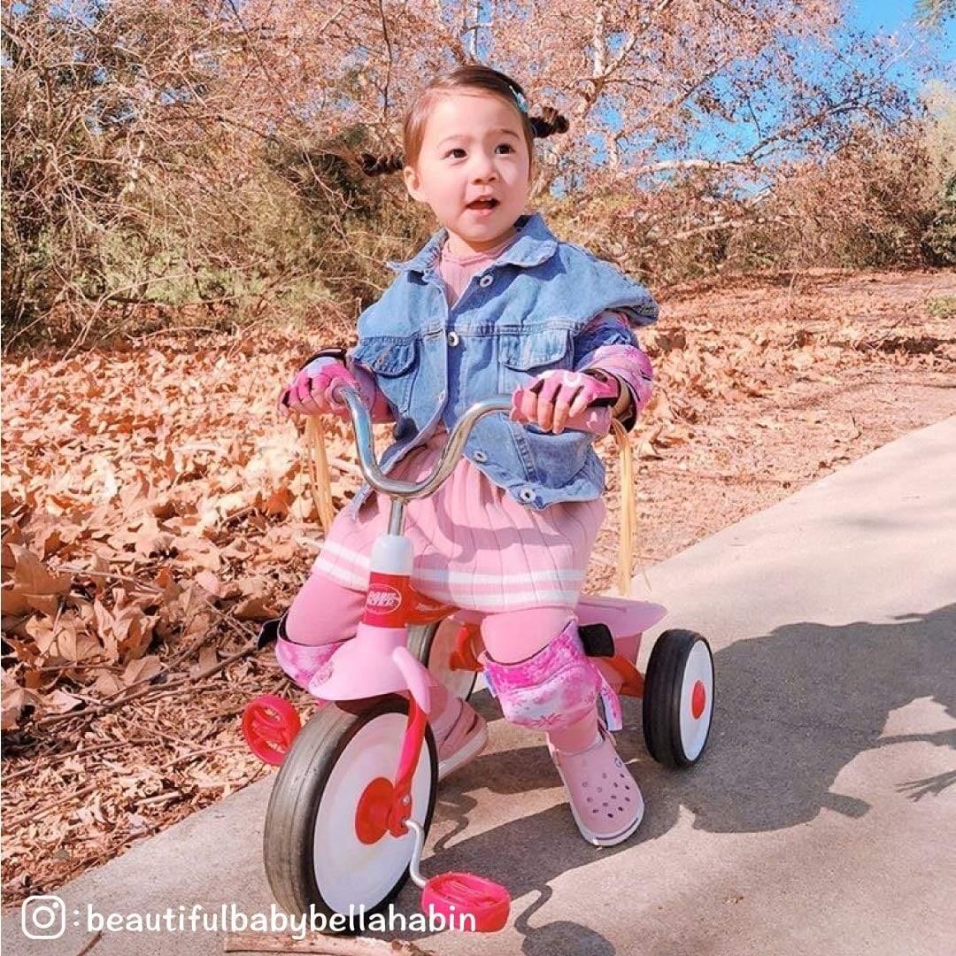 [1st Gen.] Innovative Soft Kids Elbow and Knee Pads with Bike Gloves (Pink Snowflakes) - Image 5
