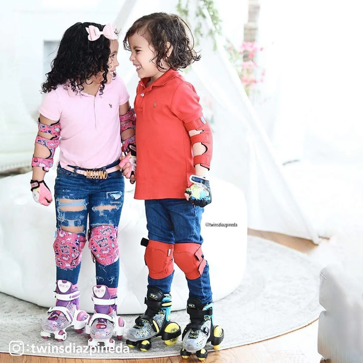 [1st Gen.] Innovative Soft Kids Elbow and Knee Pads with Bike Gloves (Pure Red) - Image 5